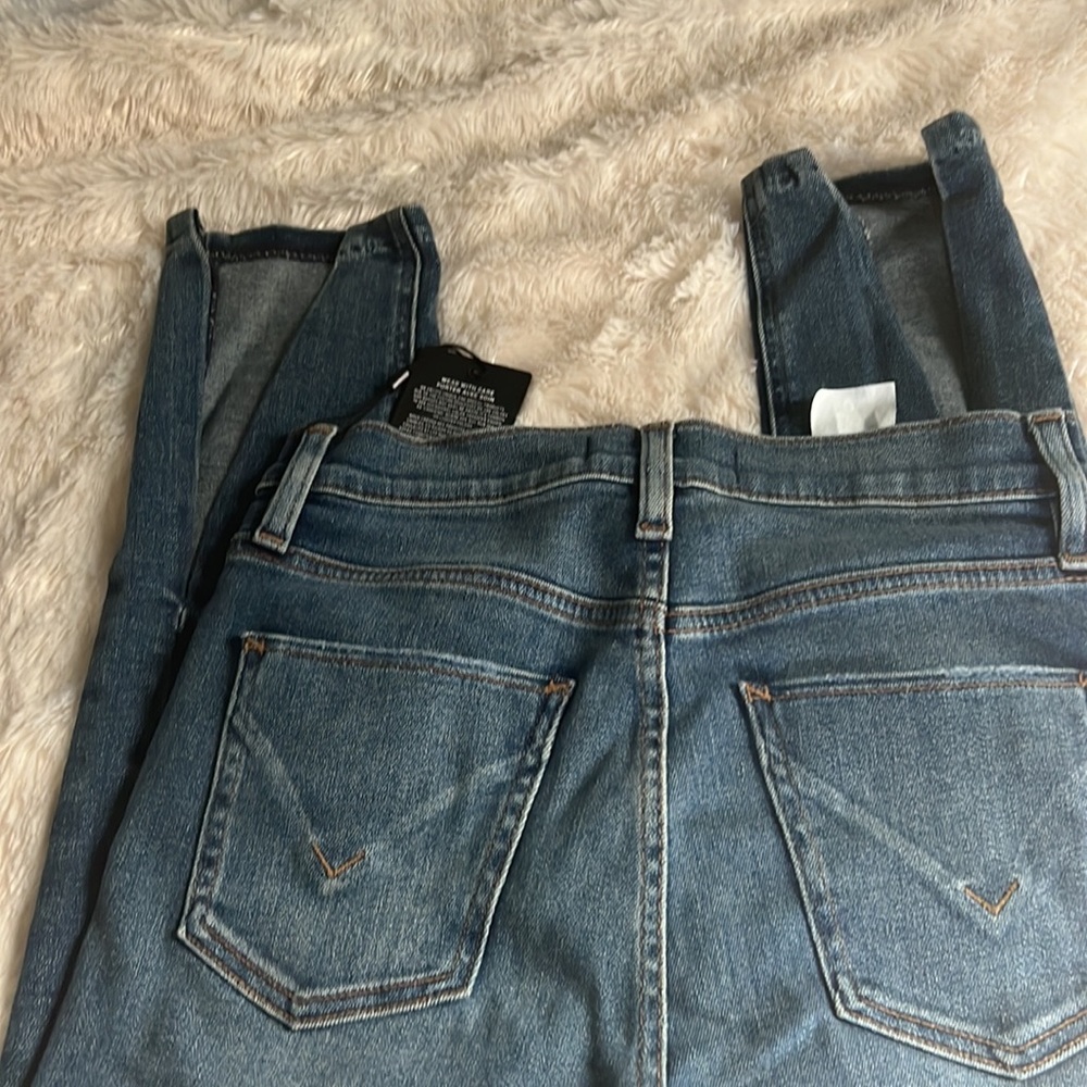 Hudson blue skinny jeans whith slit on front - Picture 2 of 6